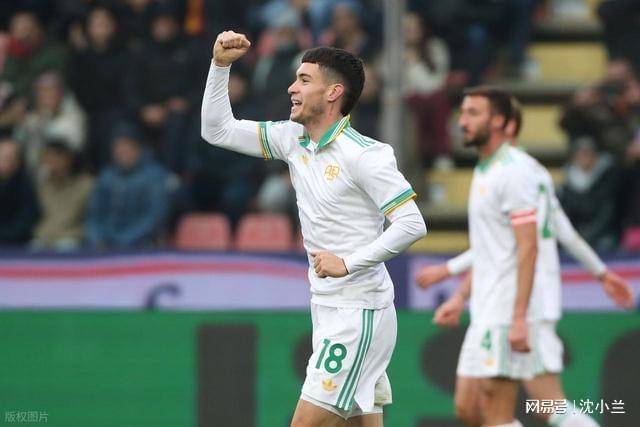 随着罗马3-1登顶,米兰1-0国米,意甲最新积分榜出炉,前5仅差3分